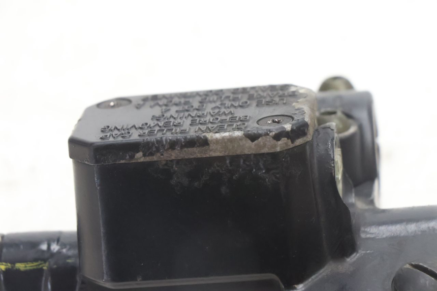 photo de POMPA HAMULCA TYLNEGO PIAGGIO MP3 500 (2016 - 2018) - Zbliżenie techniczne