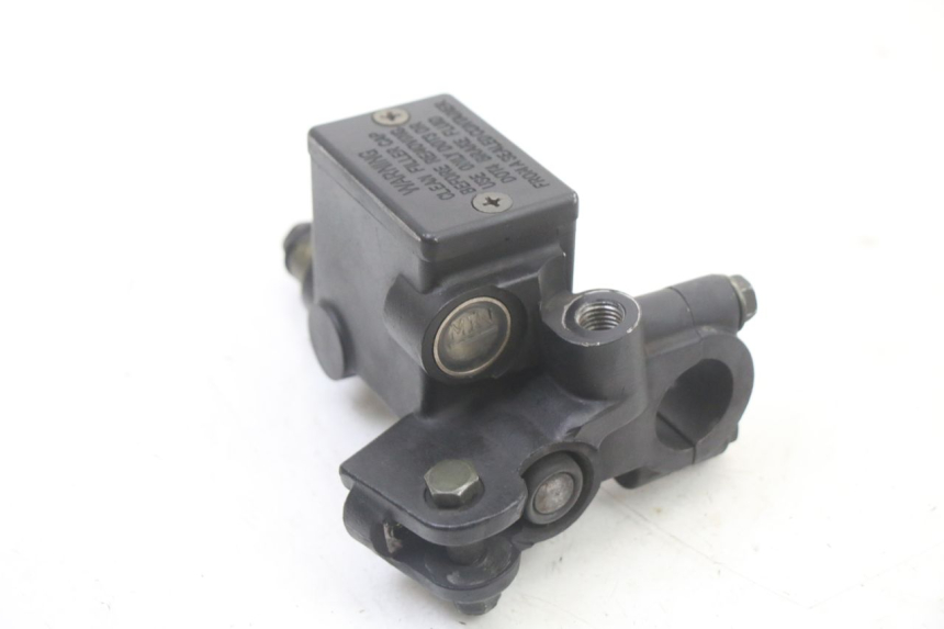 photo de POMPA HAMULCA TYLNEGO PEUGEOT CITYSTAR 125 (2011 - 2017) - Inny kąt widzenia