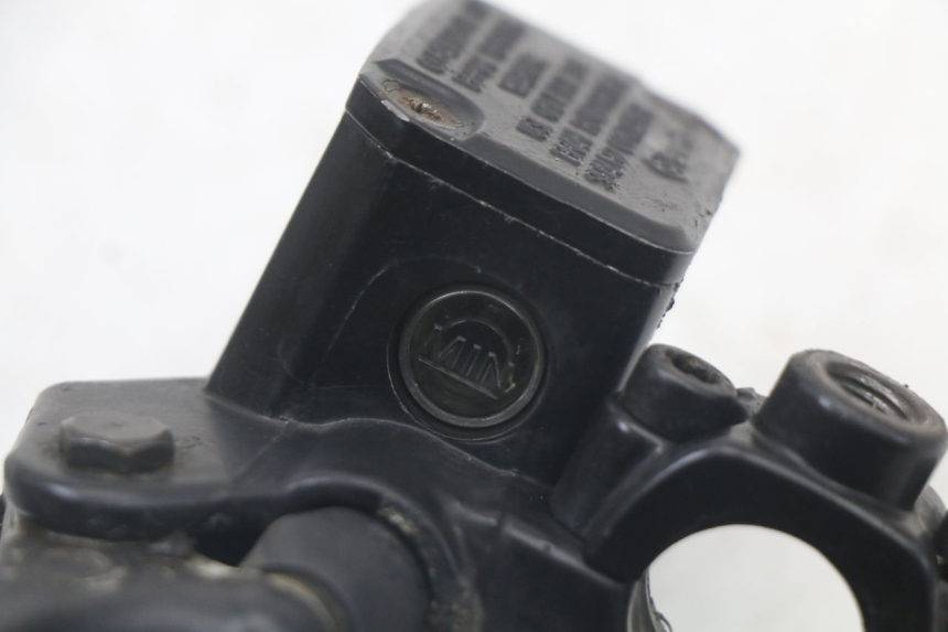 photo de POMPA HAMULCA TYLNEGO PIAGGIO BEVERLY 125 (1998 - 2005) - Widok ogólny