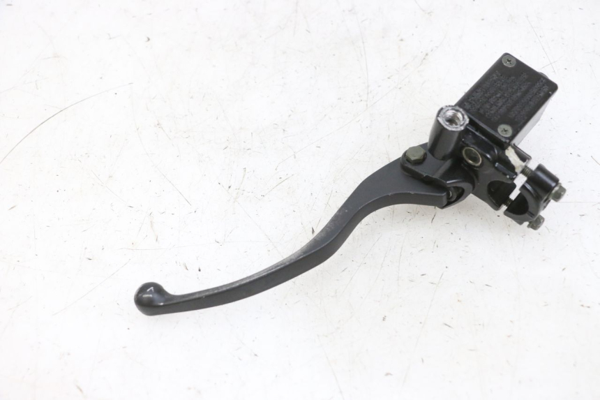 photo de POMPA HAMULCA TYLNEGO EFUN PUSA 1 - Punkty mocowania