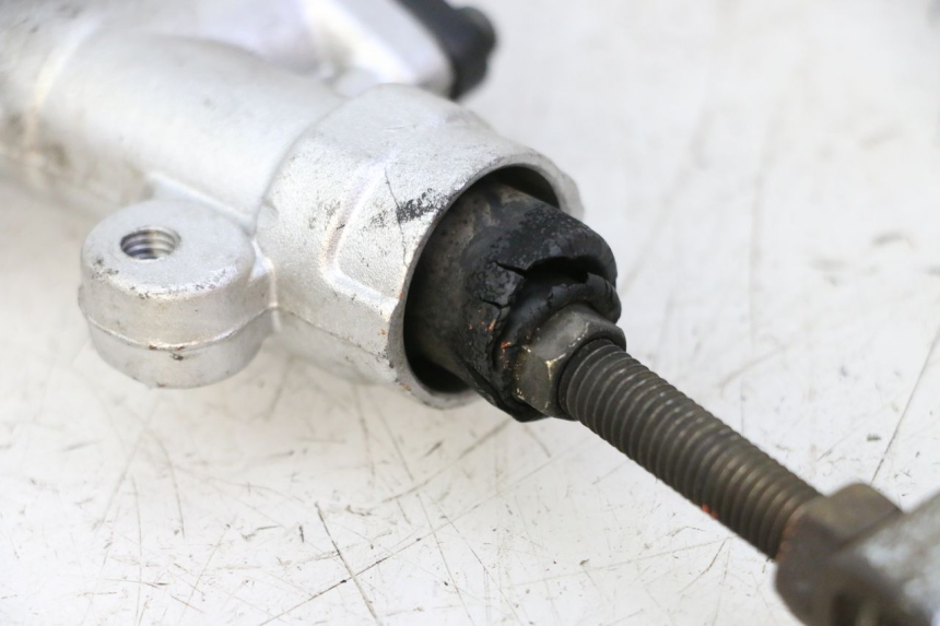 photo de POMPA HAMULCA TYLNEGO MAG POWER R-STREET 50 (2016 - 2025) - Stan powierzchni