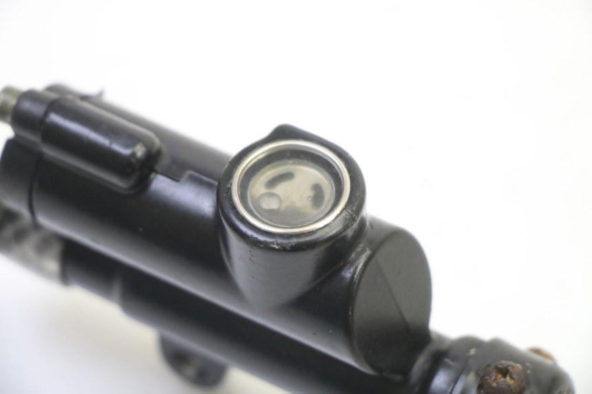 photo de POMPA HAMULCA TYLNEGO APOLLO RFZ 125 - Zbliżenie techniczne