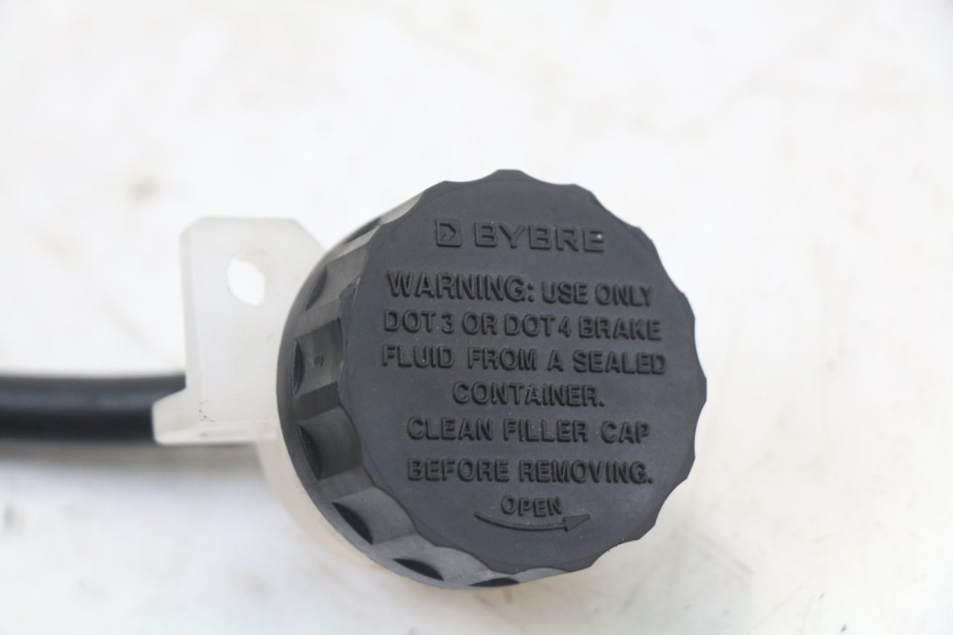 photo de POMPA HAMULCA TYLNEGO ROYAL ENFIELD SCRAM 411 (2022 - 2024) - Inny kąt widzenia