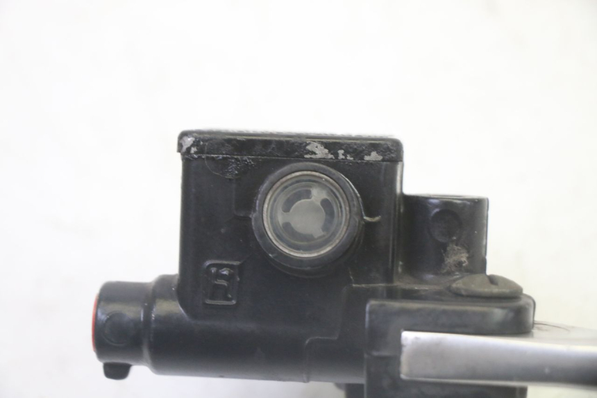 photo de POMPA HAMULCA TYLNEGO GILERA RUNNER SP 50 (2009 - 2017) - Zbliżenie techniczne