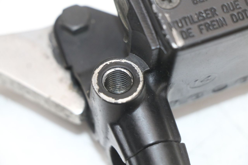 photo de POMPA HAMULCA TYLNEGO PEUGEOT SATELIS 125 (2010 - 2012) - Inny kąt widzenia