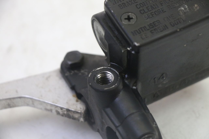 photo de POMPA HAMULCA TYLNEGO PEUGEOT SATELIS 125 (2006 - 2009) - Inny kąt widzenia