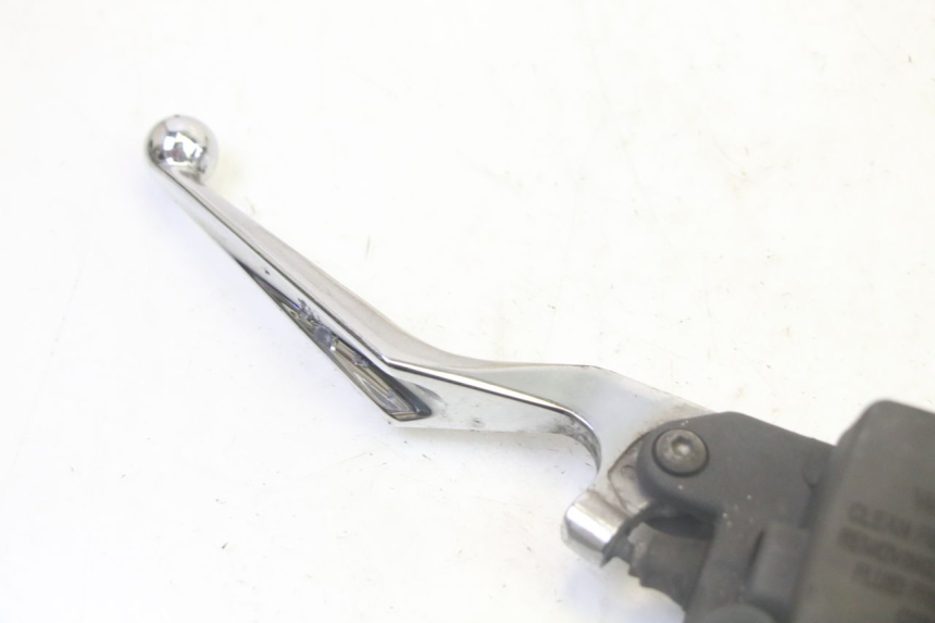 photo de POMPA HAMULCA TYLNEGO PEUGEOT SATELIS 125 (2006 - 2009) - Szczegół części