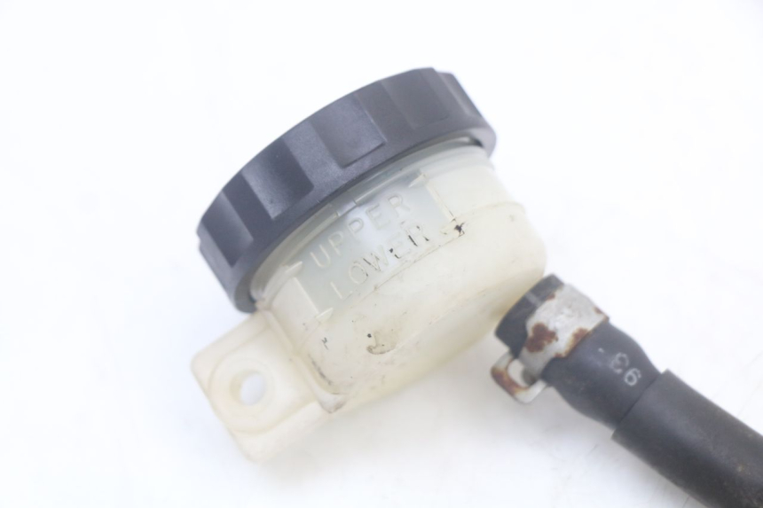 photo de POMPA HAMULCA TYLNEGO TRIUMPH SPEED TRIPLE T301 900 (1994 - 1996) - Inny kąt widzenia