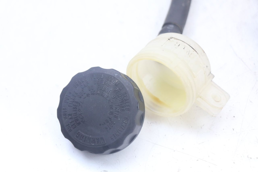 photo de POMPA HAMULCA TYLNEGO TRIUMPH SPEED TRIPLE T301 900 (1994 - 1996) - Część sprawdzona