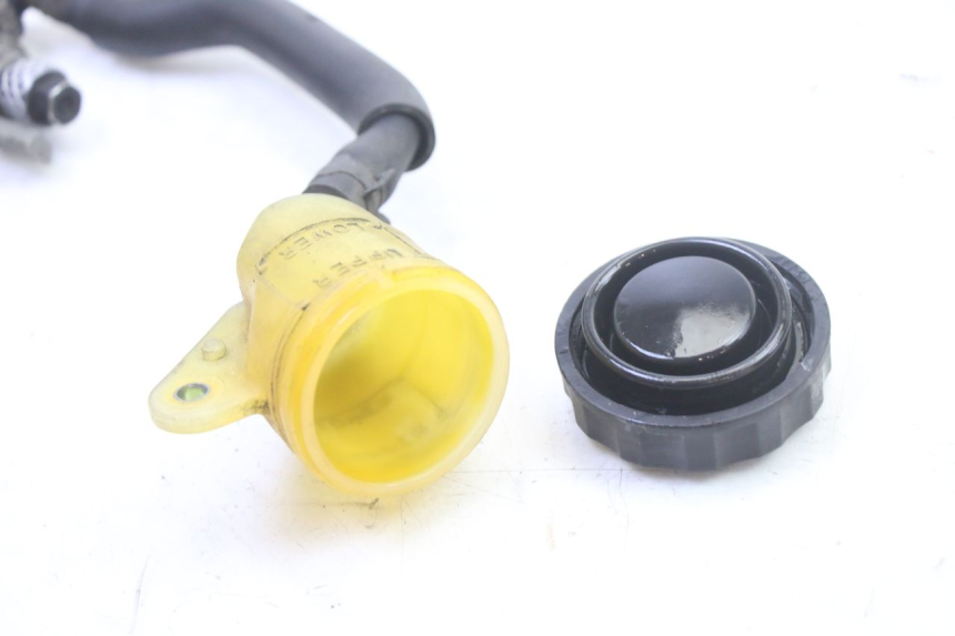 photo de POMPA HAMULCA TYLNEGO HONDA ST PAN EUROPEAN 1300 (2002 - 2013) - Zbliżenie techniczne