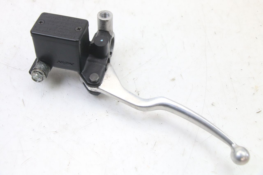 photo de POMPA HAMULCA TYLNEGO SUZUKI BURGMAN 125 (2018 - 2021) - Zbliżenie techniczne