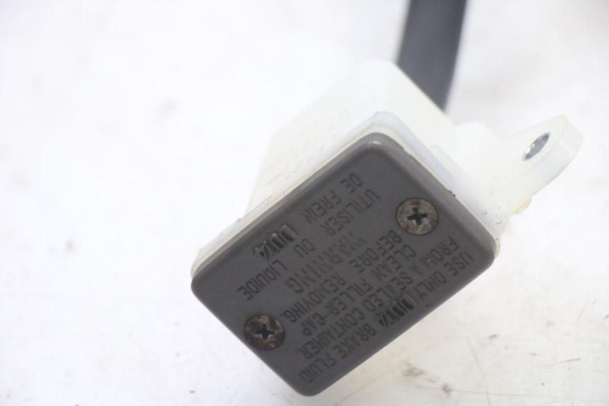 photo de POMPA HAMULCA TYLNEGO SUZUKI GSX F GSXF 650 (2007 - 2015) - Inny kąt widzenia