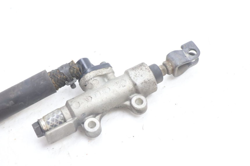 photo de TYLNY CYLINDER HAMULCOWY HONDA VFR FI RC46 800 (1998 - 2001) - Zbliżenie techniczne