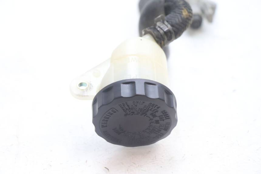 photo de TYLNY CYLINDER HAMULCOWY HONDA VFR FI RC46 800 (1998 - 2001) - Punkty mocowania