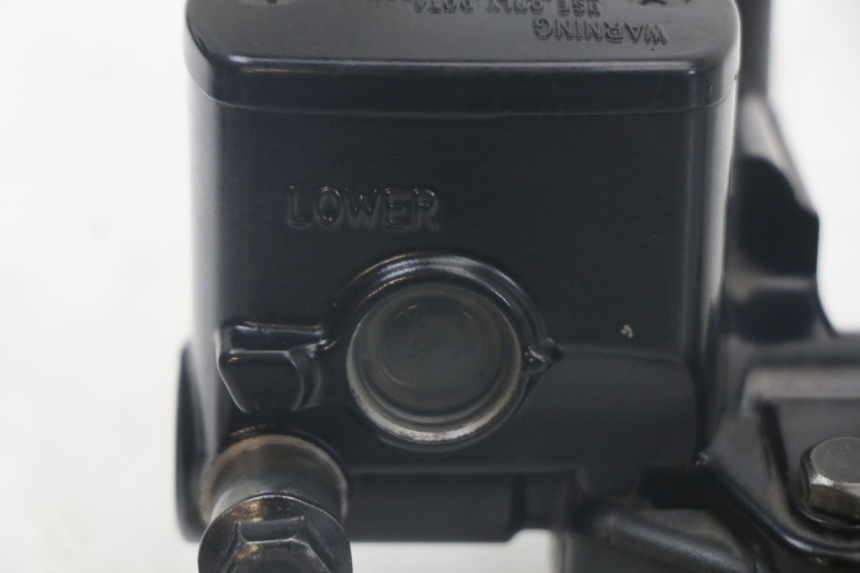 photo de POMPA HAMULCA TYLNEGO YAMAHA XMAX X-MAX ABS 125 (2017 - 2020) - Punkty mocowania