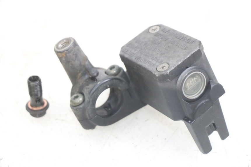 photo de POMPA HAMULCA TYLNEGO YAMAHA X-MAX XMAX 250 (2006 - 2009) - Inny kąt widzenia