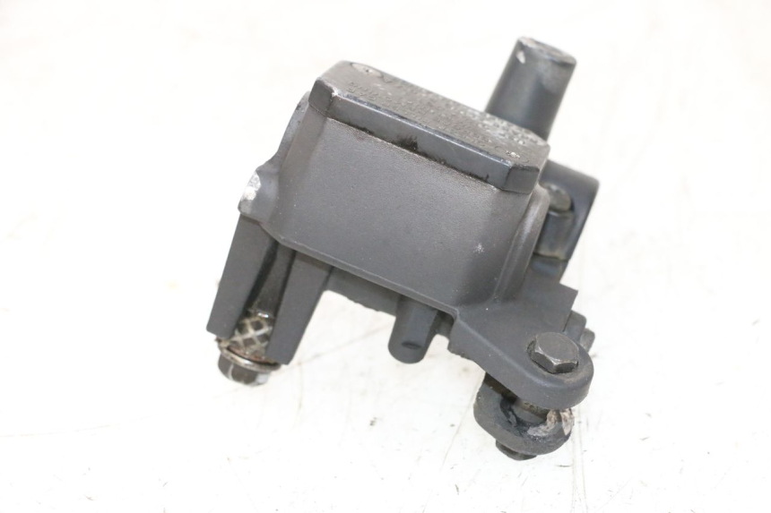 photo de POMPA HAMULCA TYLNEGO YAMAHA XMAX X-MAX 125 (2006 - 2009) - Widok główny