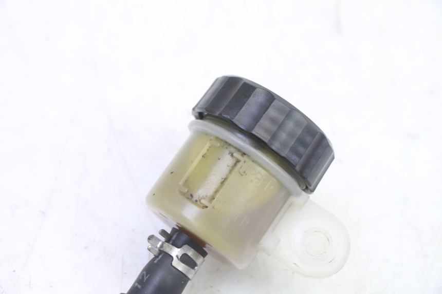 photo de POMPA HAMULCA TYLNEGO YAMAHA XJ6 ABS 600 (2008 - 2016) - Zoom stanu zużycia