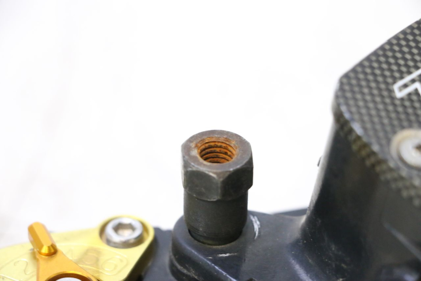 photo de TYLNY CYLINDER HAMULCOWY YAMAHA XP T-MAX ABS 500 (2005 - 2005) - Zbliżenie techniczne