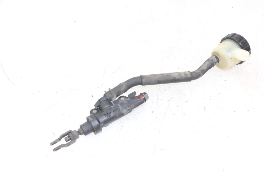 photo de POMPA HAMULCA TYLNEGO YAMAHA FZS FAZER 600 (2001 - 2003) - Inny kąt widzenia