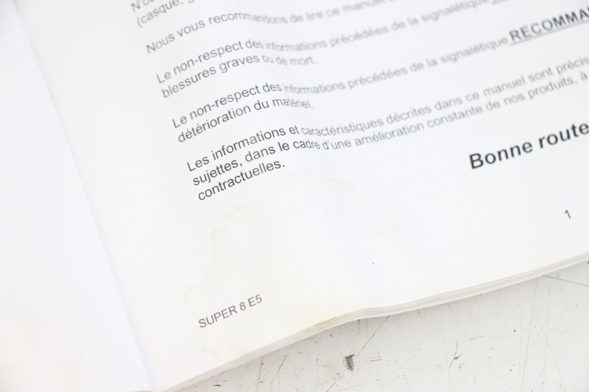 photo de INSTRUKCJA OBSŁUGI KYMCO SUPER 8 4T 50 (2021 - 2024) - Zbliżenie techniczne