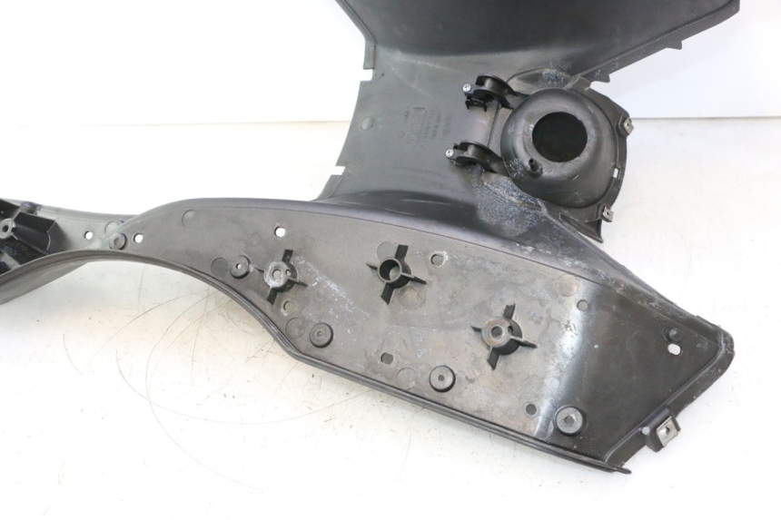 photo de STOPIEŃ PODNÓŻEK APRILIA ATLANTIC S 125 (2010 - 2013) - Szczegół części