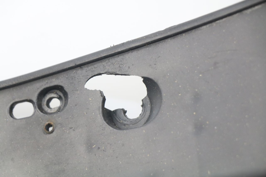 photo de STOPIEŃ PODNÓŻEK JONWAY AZTRAL 125 (2008 - 2017) - Widok z bliska