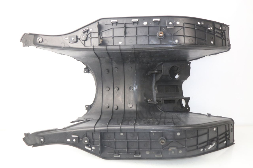 photo de STOPIEŃ PODNÓŻEK JONWAY AZTRAL 125 (2008 - 2017) - Punkty mocowania