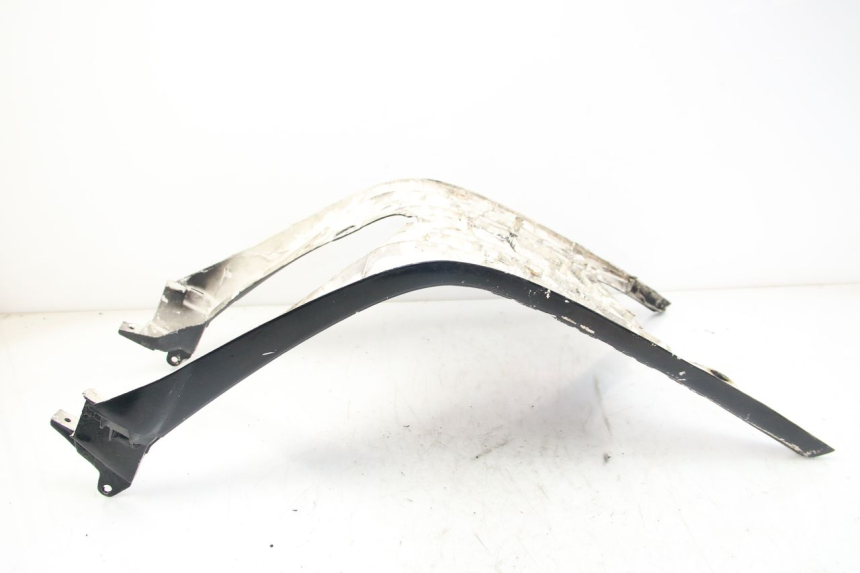 photo de STOPIEŃ PODNÓŻEK MBK BOOSTER SPIRIT 50 (1999 - 2003) - Zbliżenie techniczne