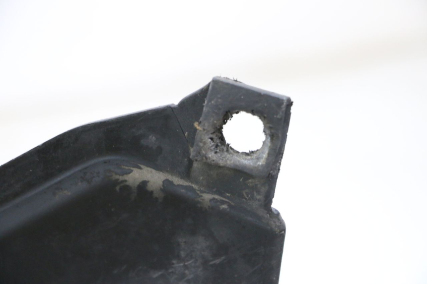 photo de STOPIEŃ PODNÓŻEK MBK BOOSTER SPIRIT 50 (2004 - 2017) - Widok z bliska