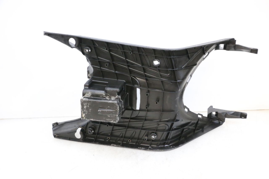 photo de STOPIEŃ PODNÓŻEK MBK BOOSTER SPIRIT 50 (2004 - 2017) - Stan powierzchni