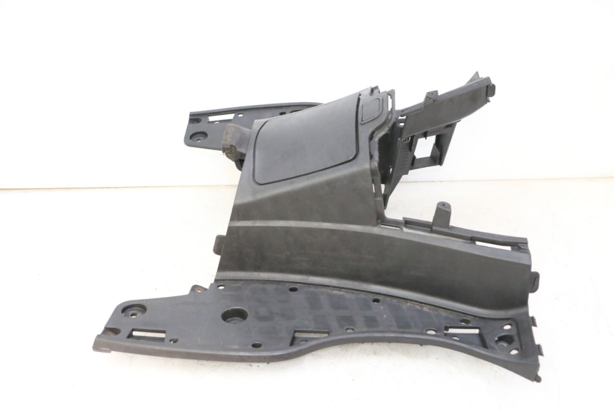 photo de STOPIEŃ PODNÓŻEK SUZUKI BURGMAN 125 (2007 - 2014) - Inny kąt widzenia