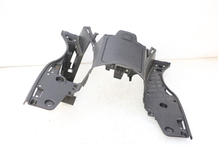 photo de STOPIEŃ PODNÓŻEK SUZUKI BURGMAN 125 (2007 - 2014) - Punkty mocowania