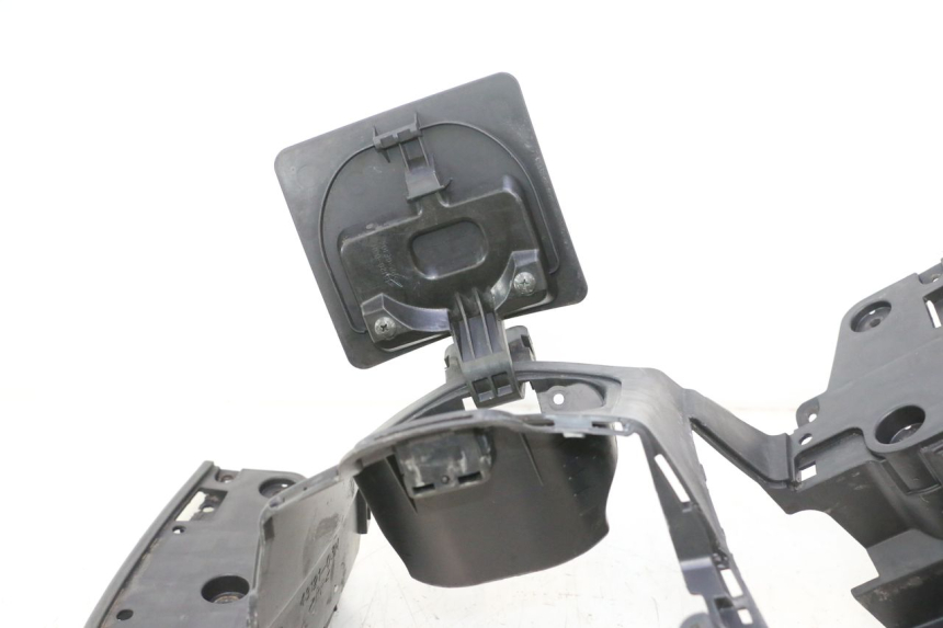photo de STOPIEŃ PODNÓŻEK SUZUKI BURGMAN 125 (2007 - 2014) - Zoom stanu zużycia