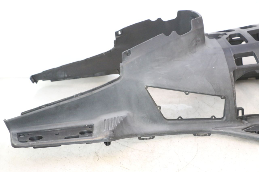photo de PODNÓŻEK SUZUKI BURGMAN EXECUTIVE ABS 650 (2006 - 2012) - Inny kąt widzenia