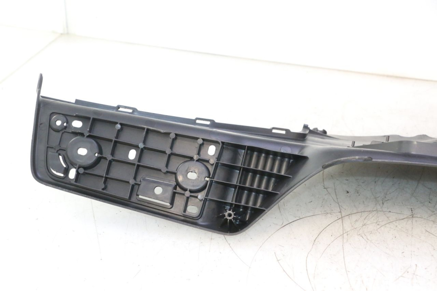 photo de PODNÓŻEK SUZUKI BURGMAN EXECUTIVE ABS 650 (2006 - 2012) - Widok profilu