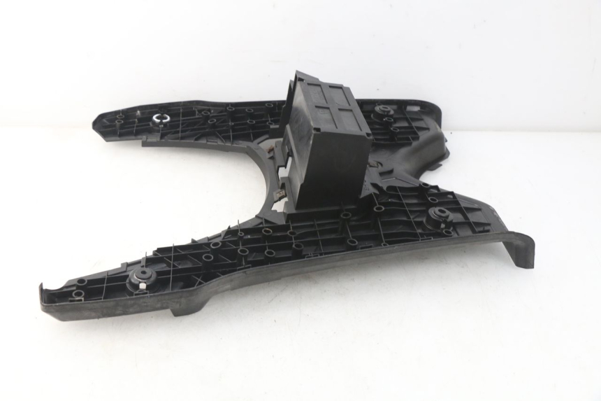 photo de STOPIEŃ PODNÓŻEK YAMAHA BW'S BWS 125 (2010 - 2013) - Punkty mocowania