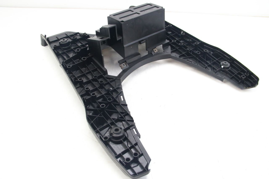 photo de STOPIEŃ PODNÓŻEK YAMAHA BW'S BWS 125 (2010 - 2013) - Struktura - zbliżenie