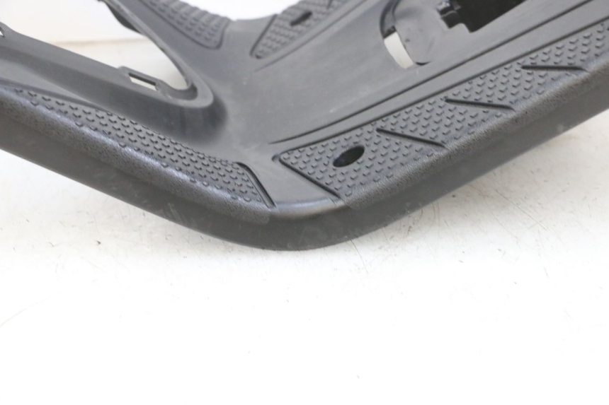 photo de STOPIEŃ PODNÓŻEK YAMAHA BW'S EASY 50 (2013 - 2016) - Szczegóły charakterystyczne