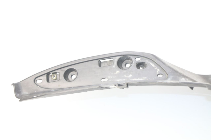 photo de STOPIEŃ PODNÓŻEK ERIDER CARGO 1 (2009 - 2018) - Stan powierzchni