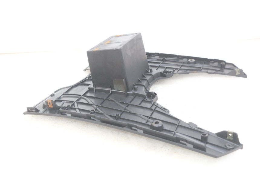 photo de STOPIEŃ PODNÓŻEK ORCAL CAVARO 4T 50 (2019 - 2023) - Zbliżenie techniczne