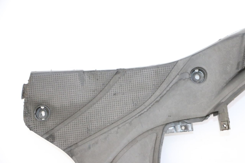 photo de STOPIEŃ PODNÓŻEK YAMAHA CYGNUS X INJECTION 125 (2007 - 2013) - Widok z bliska