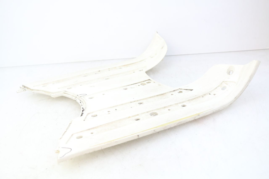 photo de STOPIEŃ PODNÓŻEK PEUGEOT DJANGO 2T 50 (2014 - 2019) - Zoom stanu zużycia