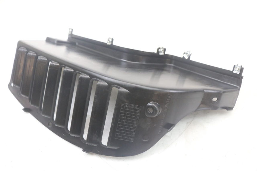 photo de PODNÓŻEK PRAWY QUADRO 3D S 350 (2013 - 2018) - Zbliżenie techniczne