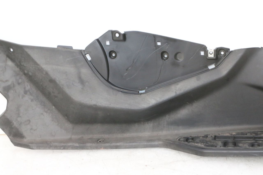 photo de PODNÓŻEK PRAWY QUADRO 4 4D 350 (2015 - 2018) - Oznaczenia i referencje