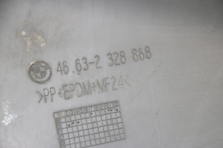 photo de PODNÓŻEK PRAWY BMW C1 125 (2000 - 2003) - Szczegół części