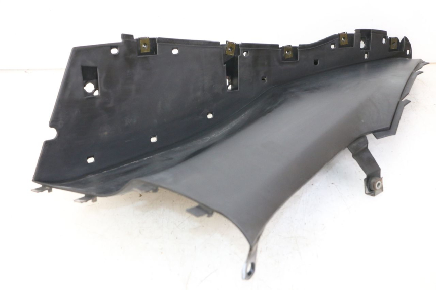 photo de PODNÓŻEK PRAWY BMW C1 125 (2000 - 2003) - Stan powierzchni