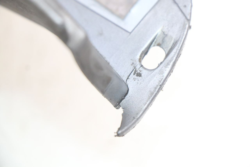 photo de PODNÓŻEK PRAWY BMW C1 125 (2000 - 2003) - Zoom stanu zużycia