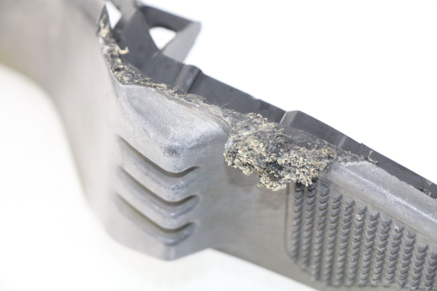 photo de PODNÓŻEK PRAWY KYMCO DINK STREET 125 (2009 - 2014) - Punkty mocowania