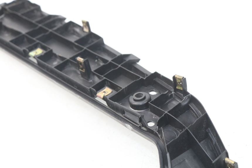 photo de PODNÓŻEK PRAWY KYMCO DINK STREET 125 (2009 - 2014) - Stan powierzchni